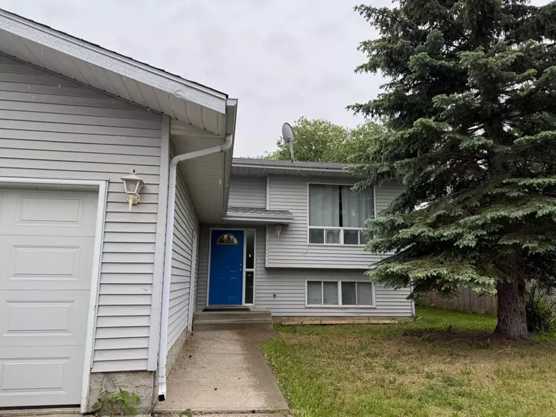 3206 46 Ave AVE, Athabasca, AB T9S1P2