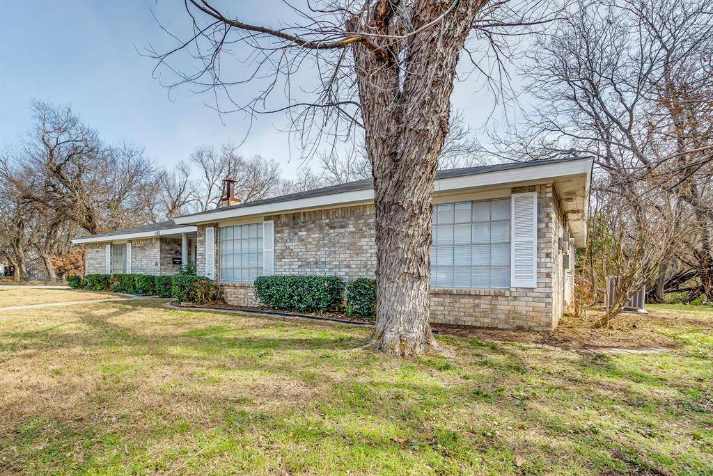 Bowie, TX 76230,1103 Miller Street