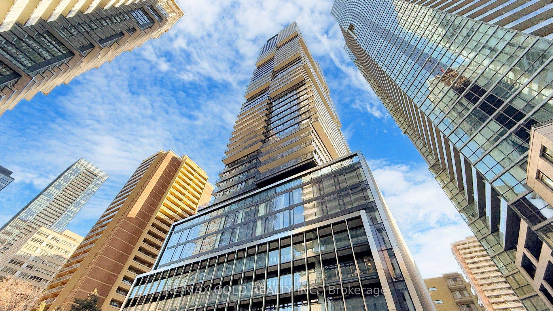 Toronto C08, ON M4Y 1S9,55 Charles ST E #1310