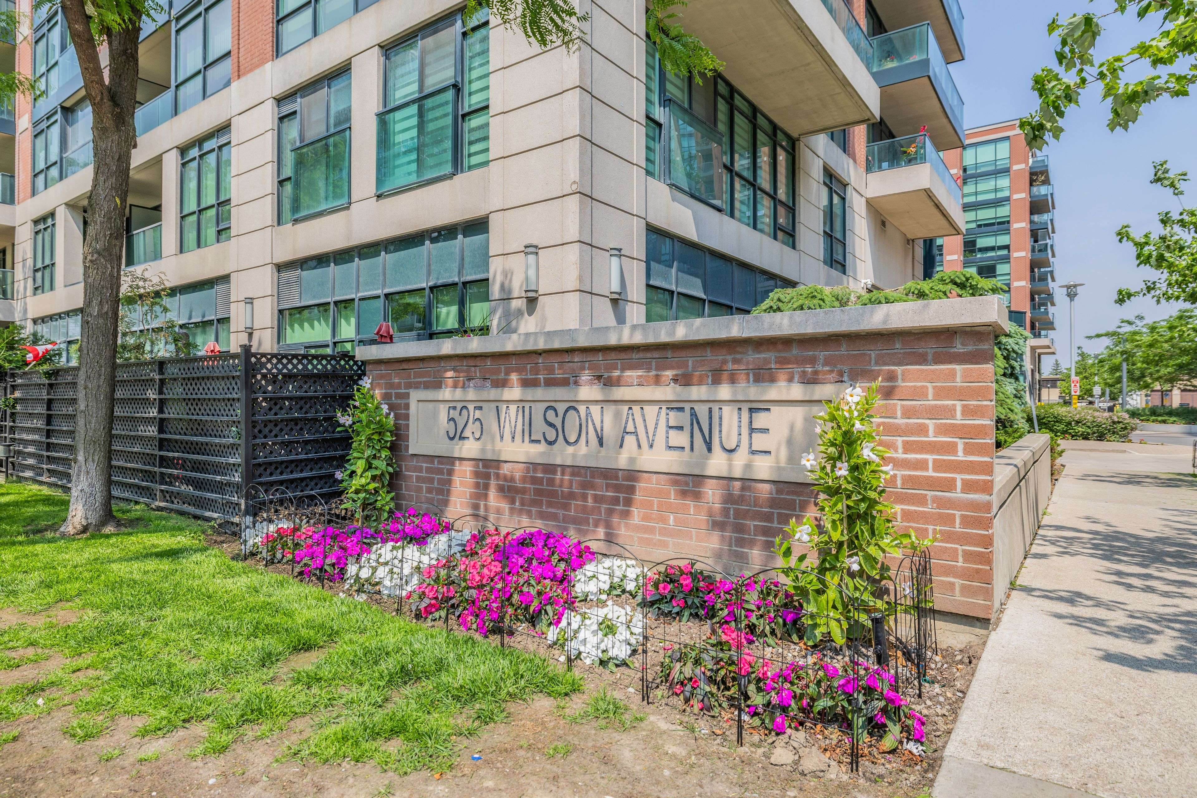 Toronto C06, ON M3H 0A7,525 Wilson AVE #332