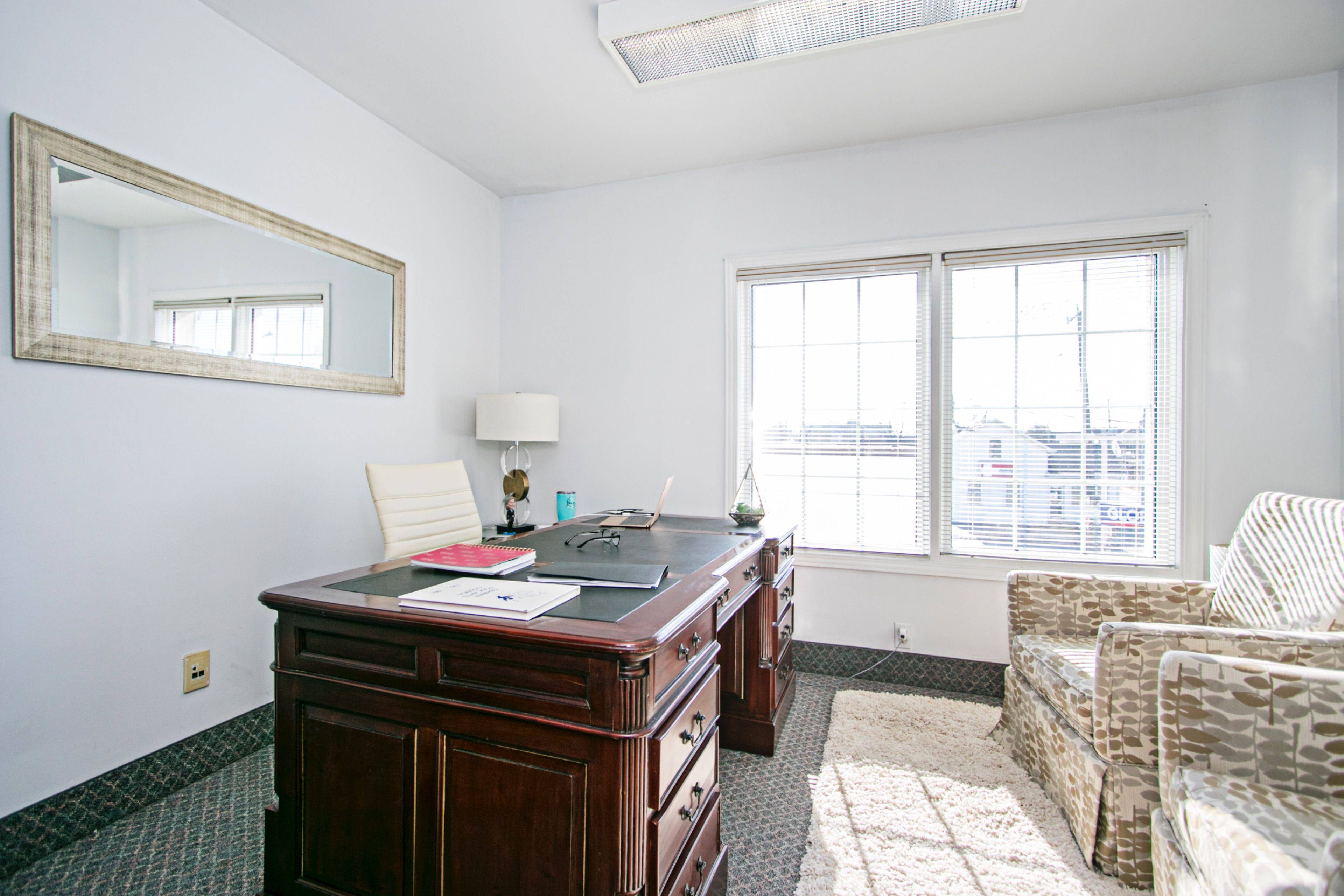 Oshawa, ON L1H 4R1,71 Albert ST #4