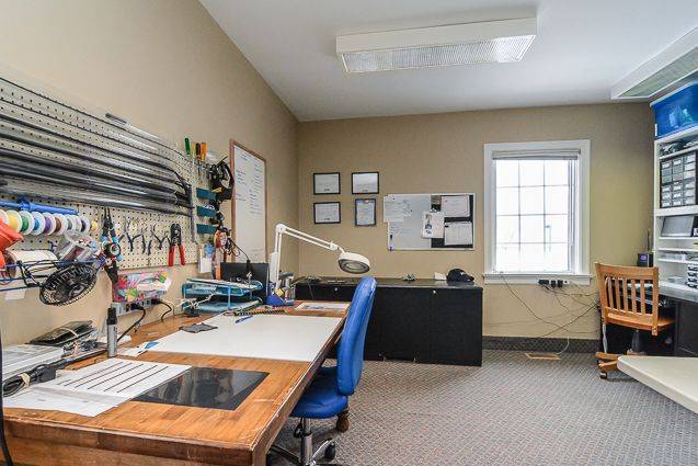 Oshawa, ON L1H 4R1,71 Albert ST #6