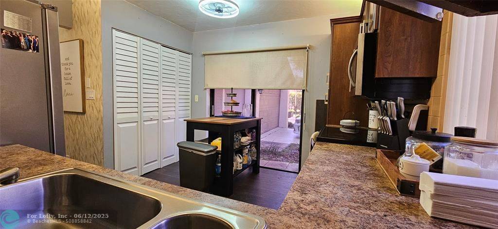Coconut Creek, FL 33066,2216 Seagrape Cir