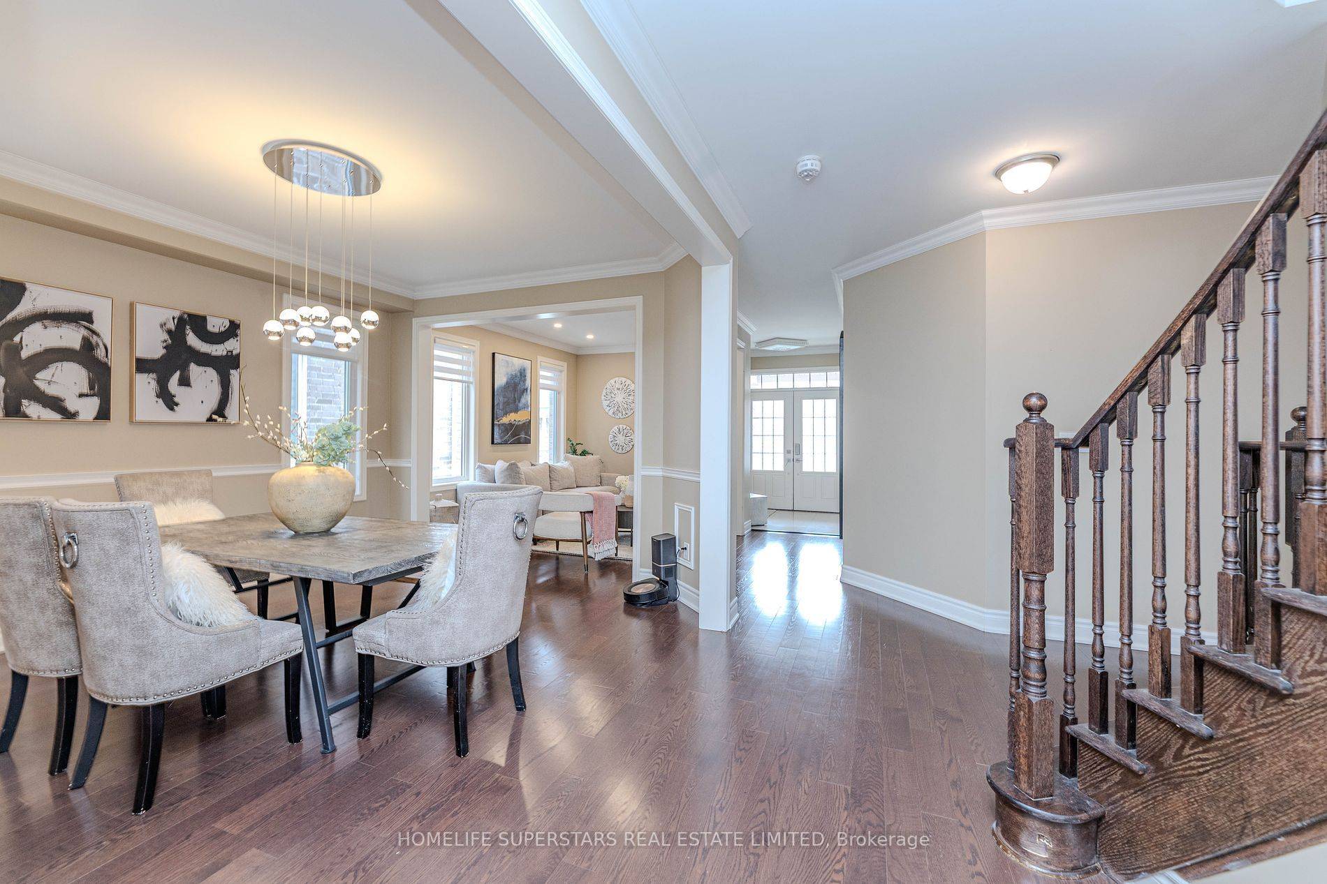 Bradford West Gwillimbury, ON L3Z 0X7,50 Romanelli CRES