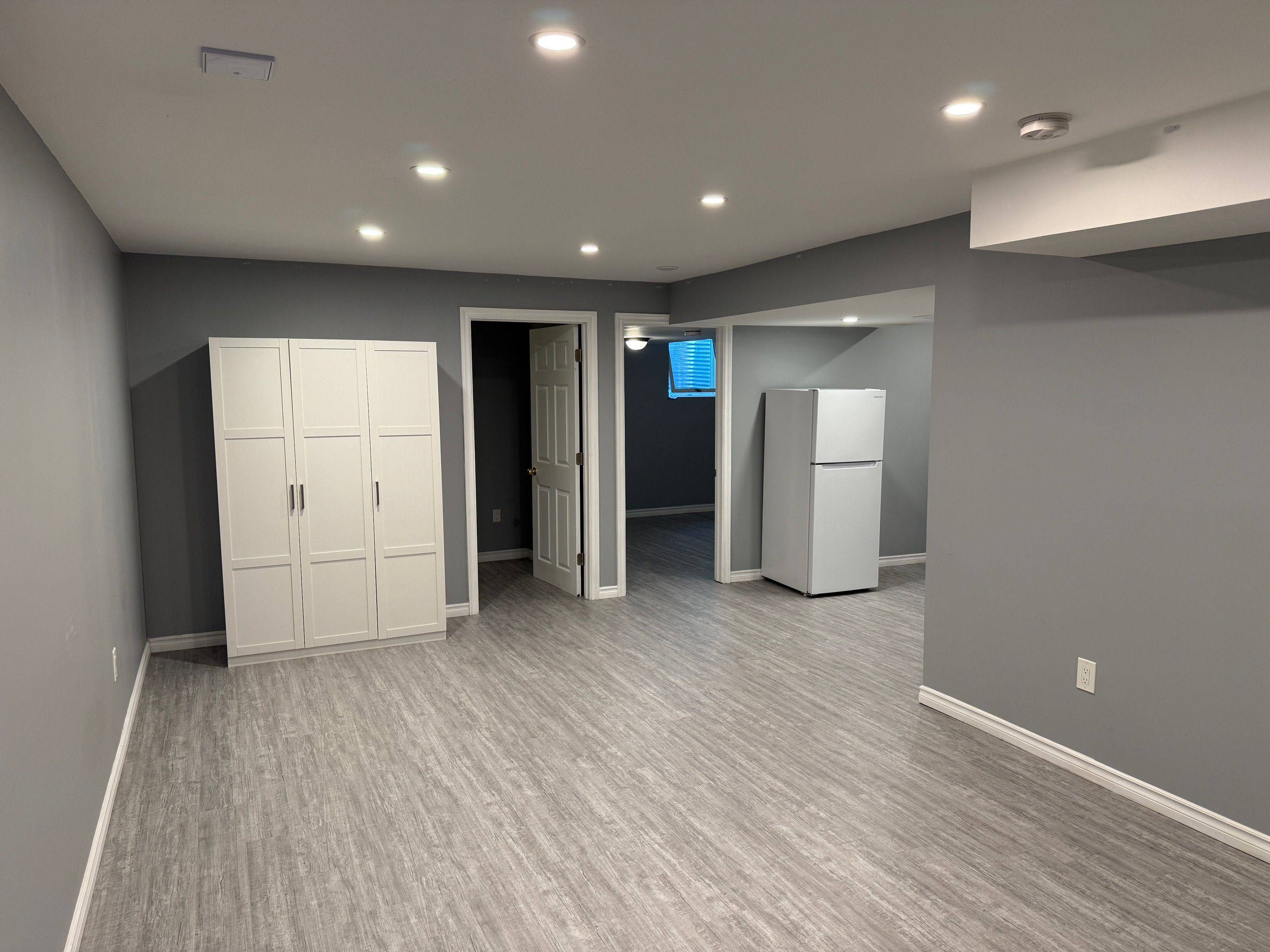 New Tecumseth, ON L9R 2E8,77 Cowan AVE #Lower