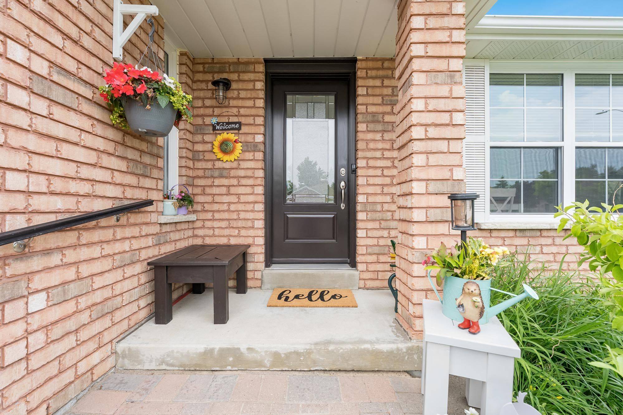 Barrie, ON L4N 8V3,302 Cox Mill RD
