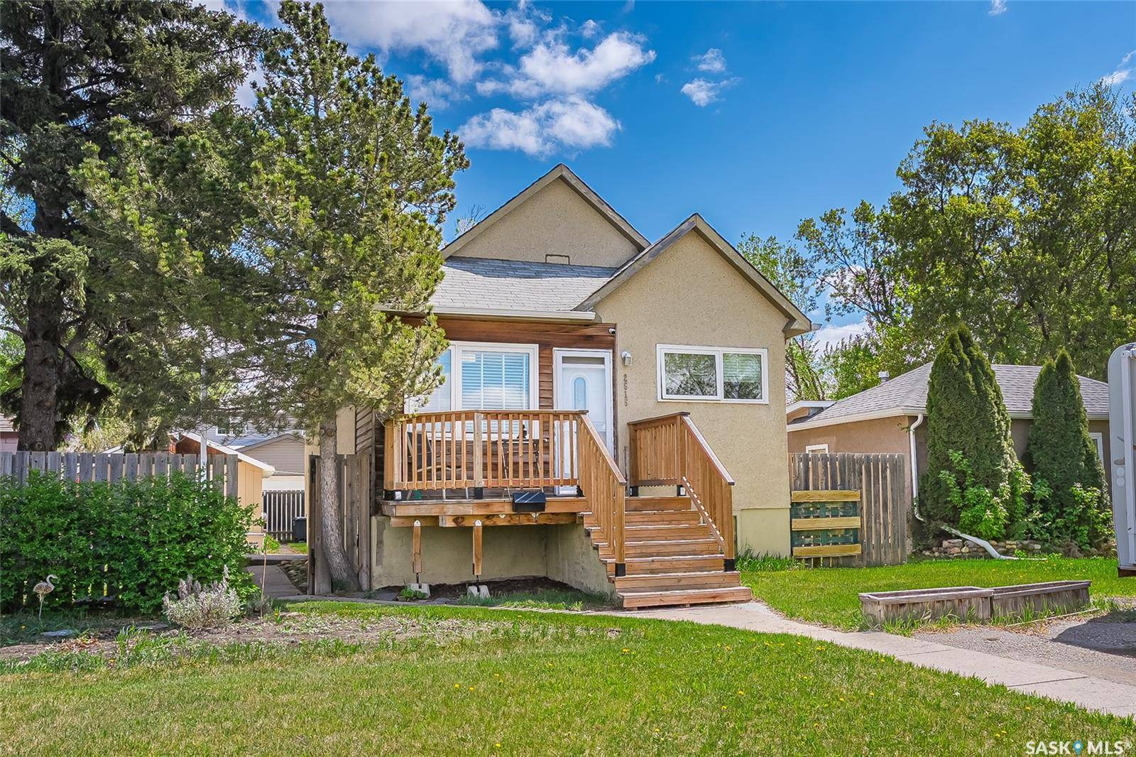 2515 McPherson AVENUE, Saskatoon, SK S7J 0T2