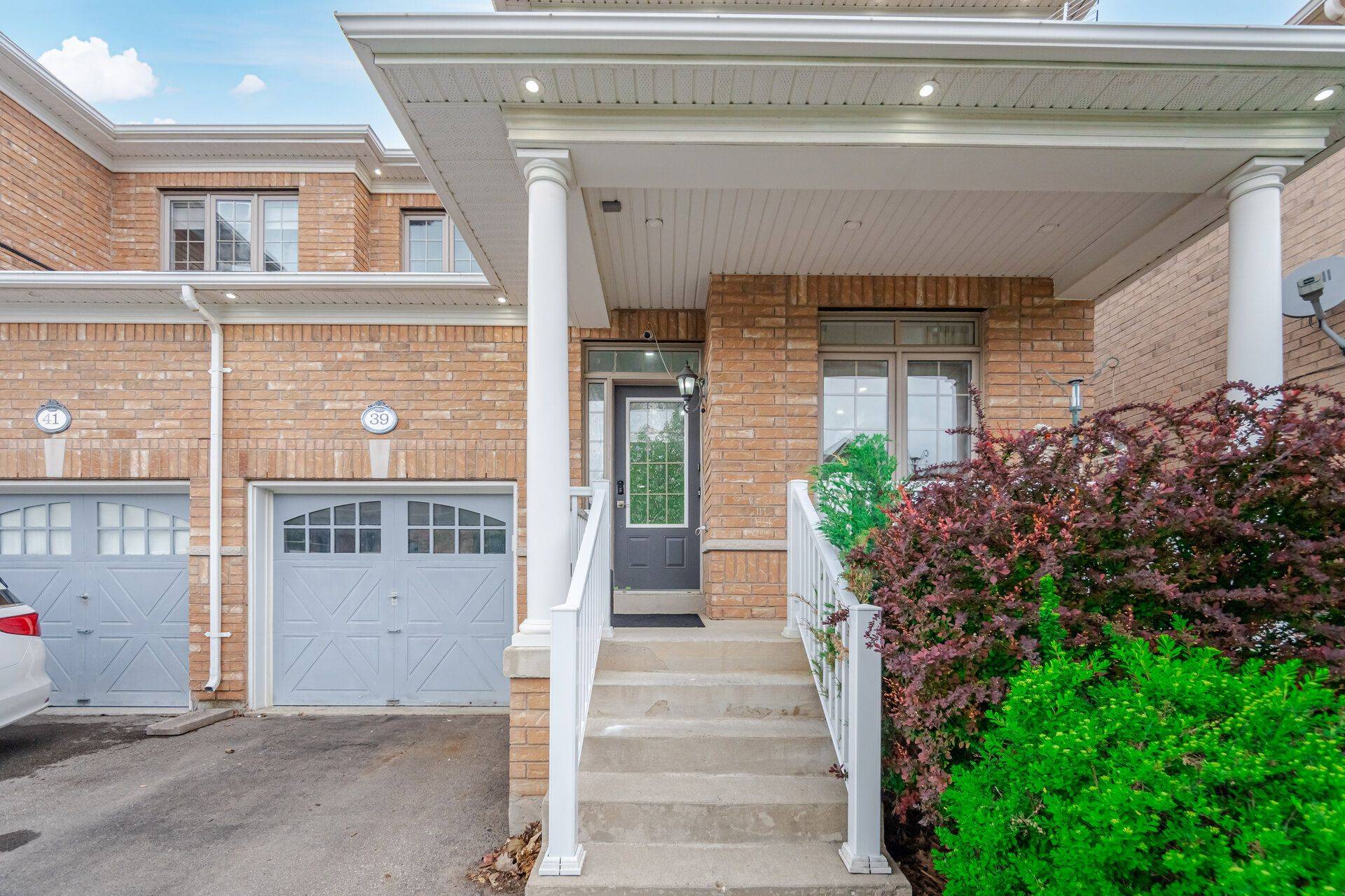 Milton, ON L9T 3X3,39 Forbes TER