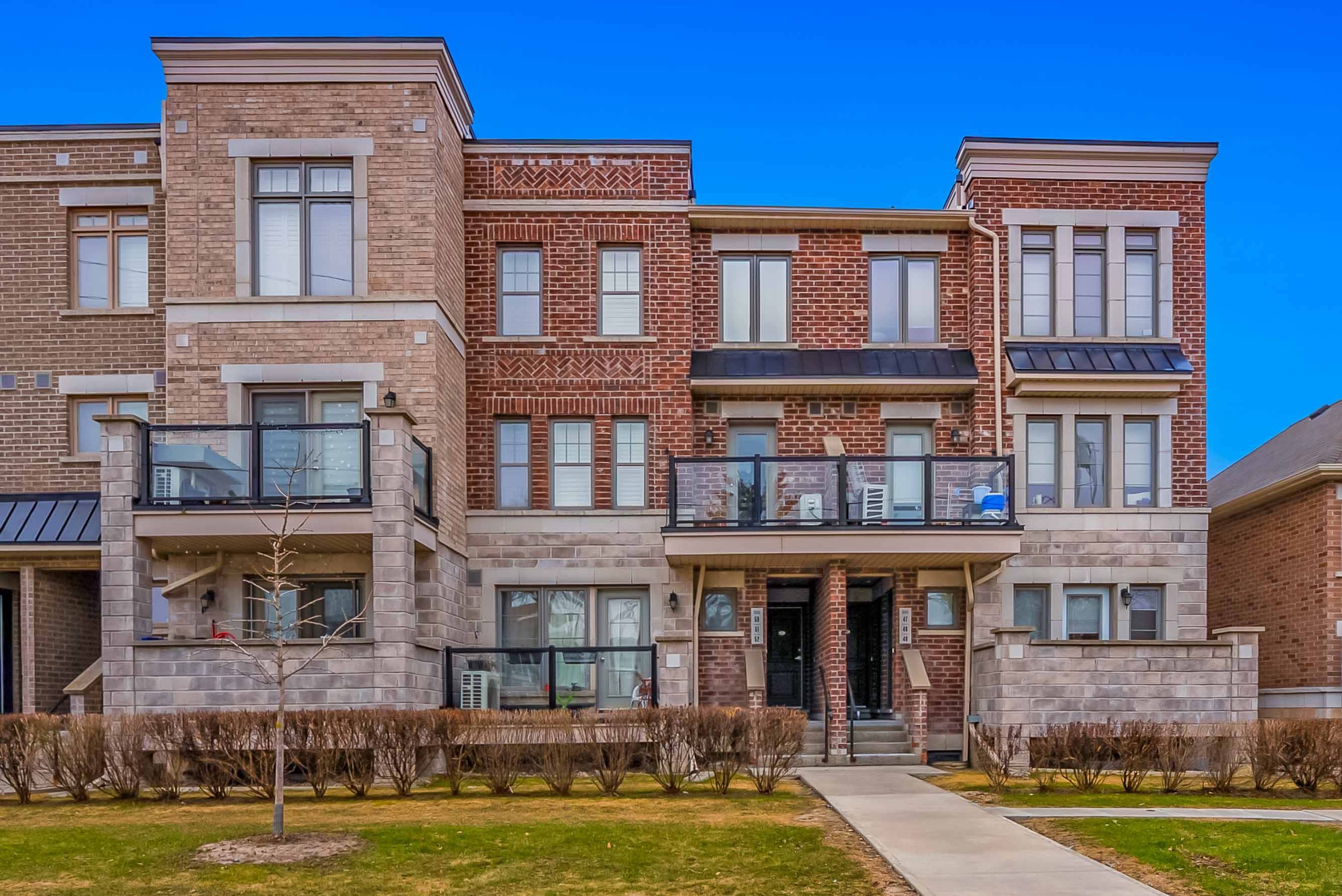 2315 Sheppard AVE W #50, Toronto W05, ON M9M 0E8