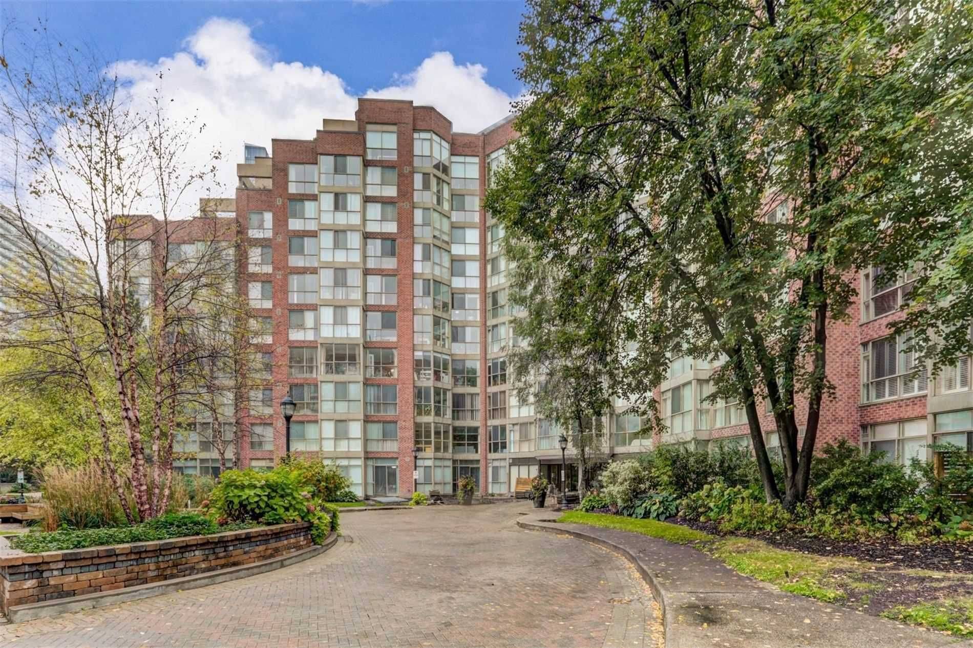 22 Southport ST #1024, Toronto W01, ON M6S 4Y9