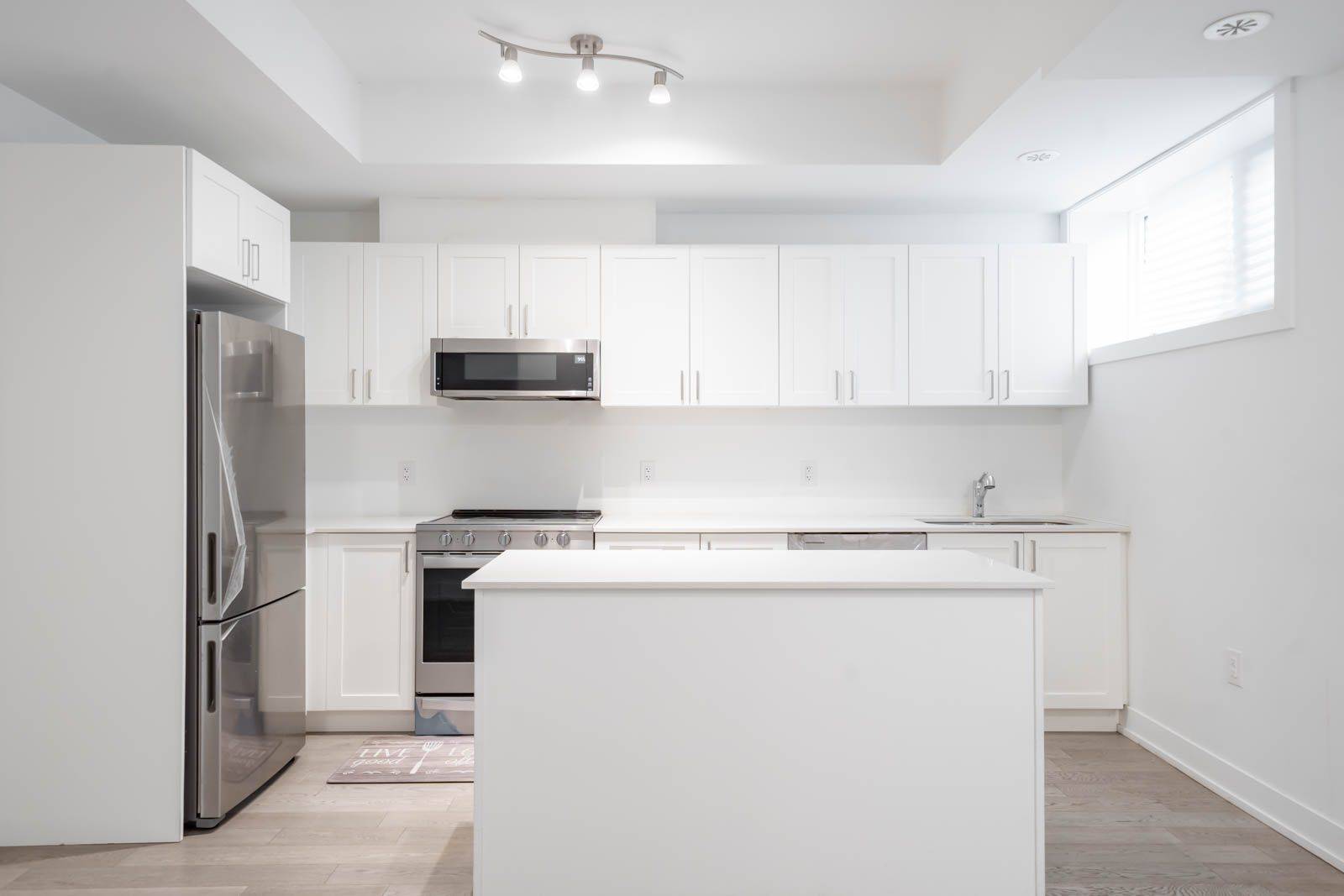 Mississauga, ON L5G 0C6,1115 Douglas McCurdy Common #103