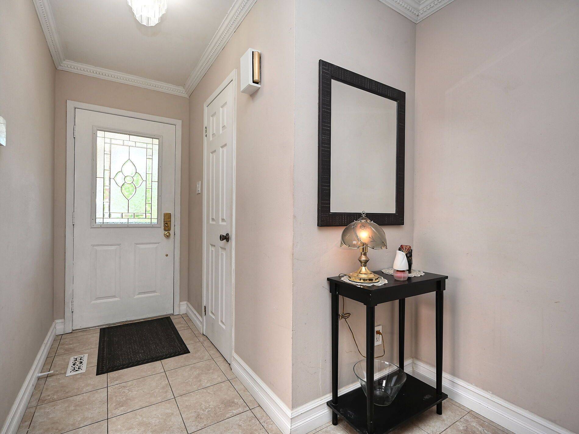 Brampton, ON L6V 3X8,8 Stephensen CT