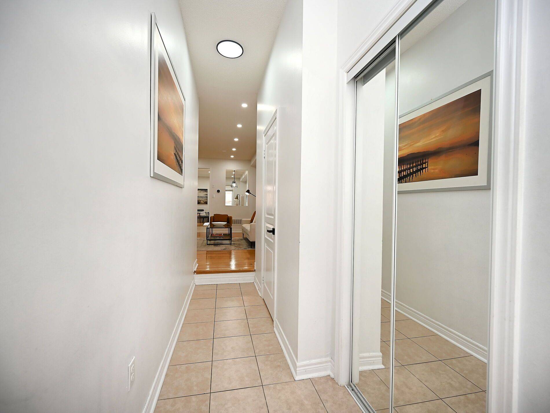 Mississauga, ON L5V 0C7,906 Oasis DR