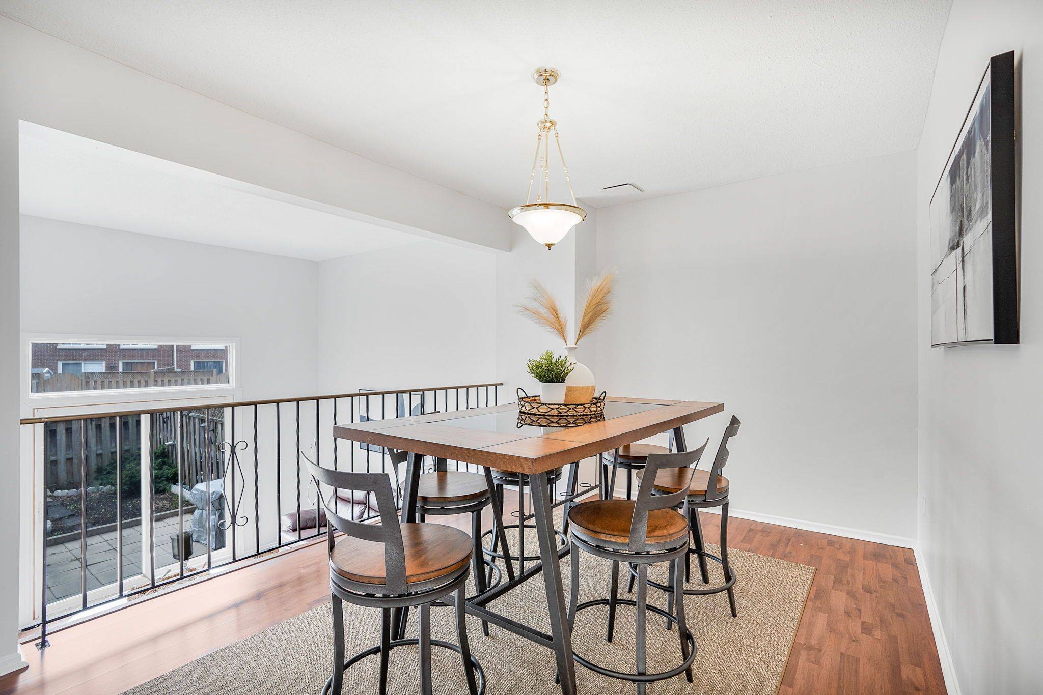 Elmvale Acres And Area, ON K1B 4J5,2115 Erinbrook CRES #49
