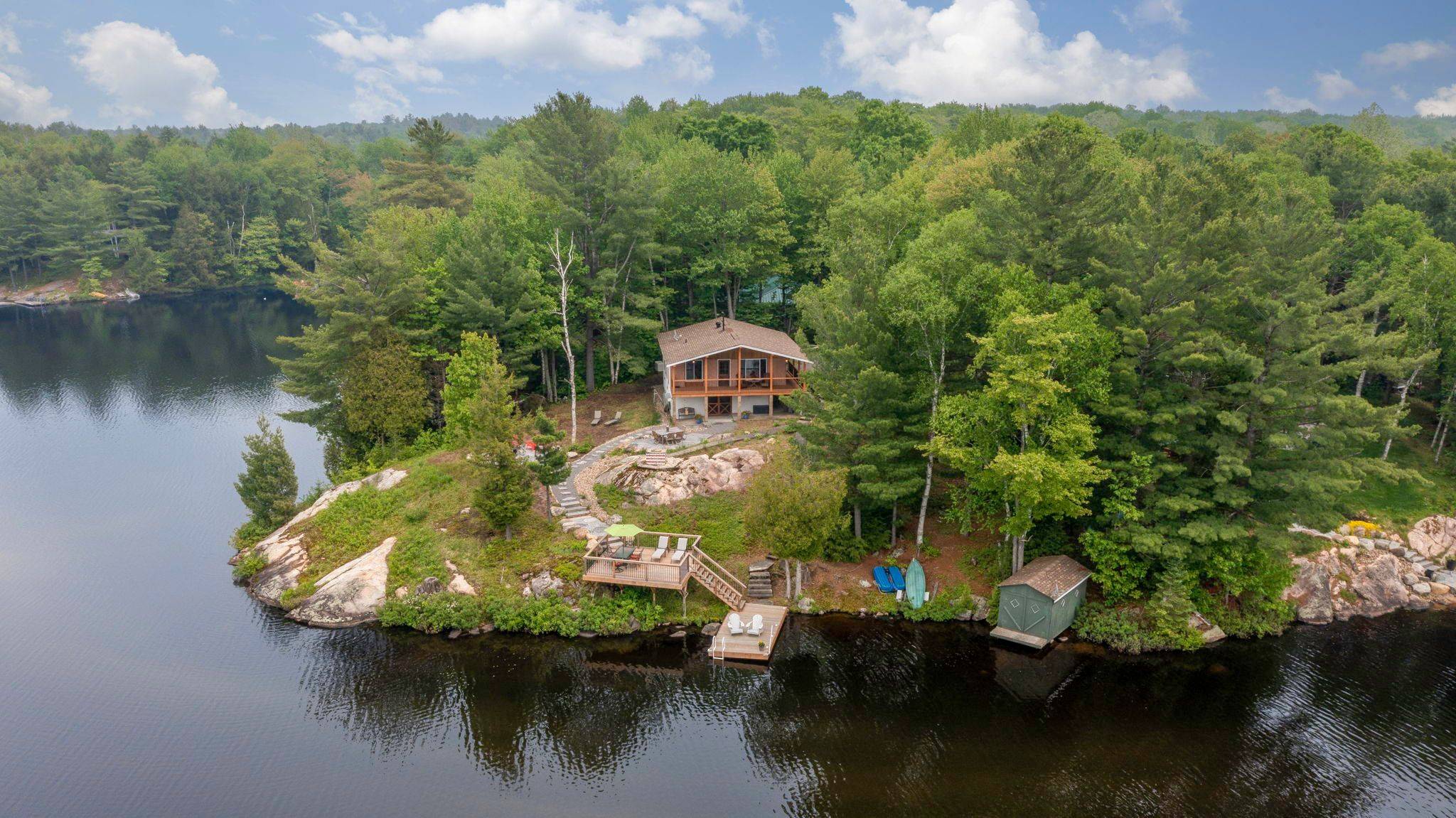 Lake Of Bays, ON P0B 1A0,4 Mallard LN