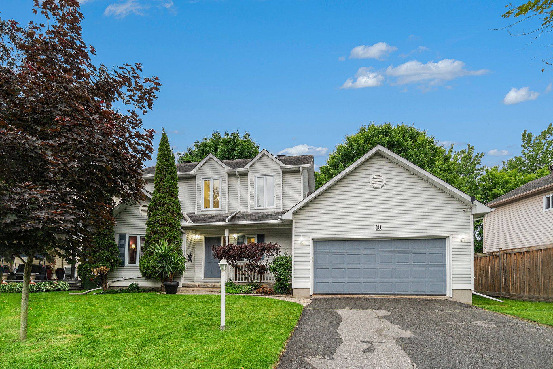 18 Queenston DR, Stittsville - Munster - Richmond, ON K0A 2Z0