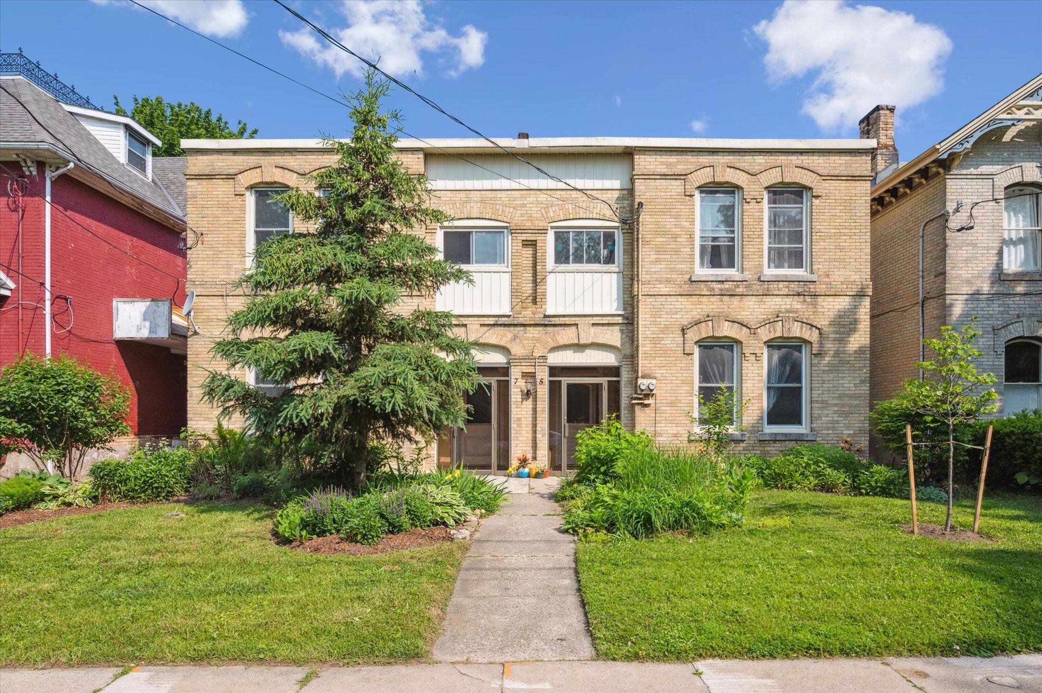 Guelph, ON N1H 2T8,7 Cambridge ST