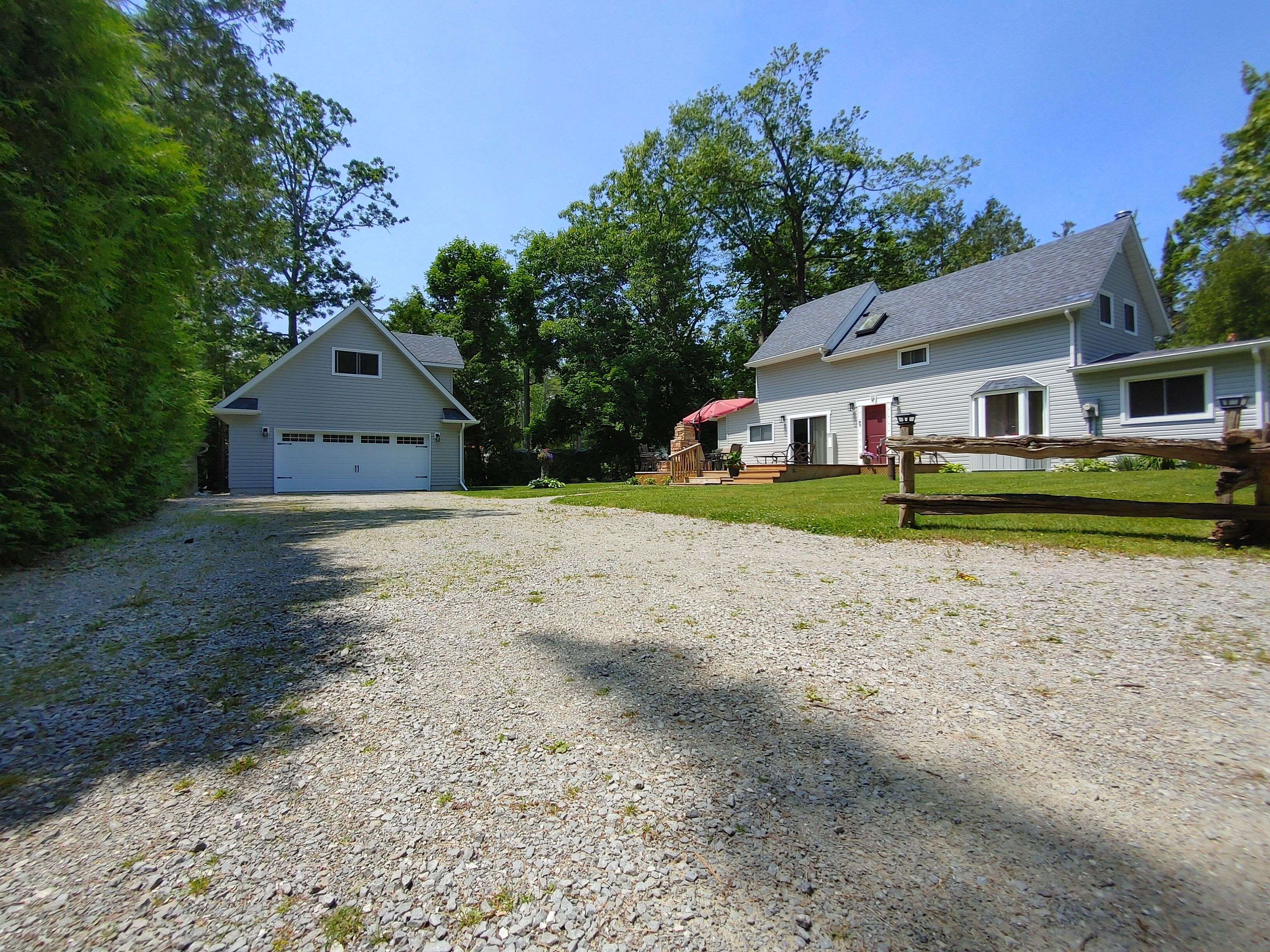 17 Second ST, Kawartha Lakes, ON K0M 1N0