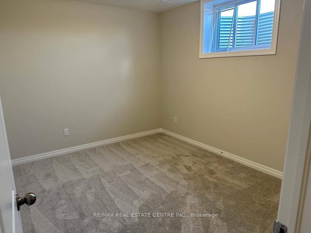 16 Berardi CRES #Basemnt, South-west Oxford, ON N0J 1N0
