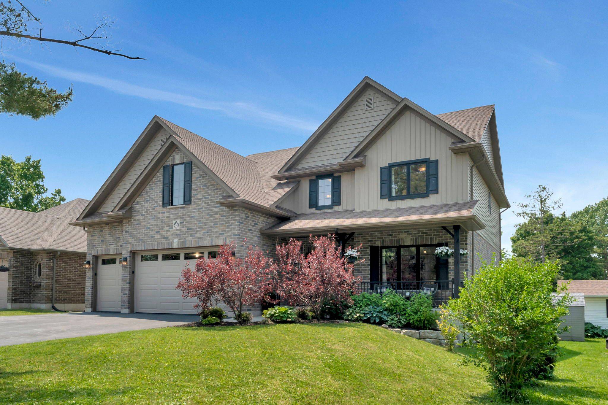 Blandford-blenheim, ON N0J 1G0,35 Henry ST
