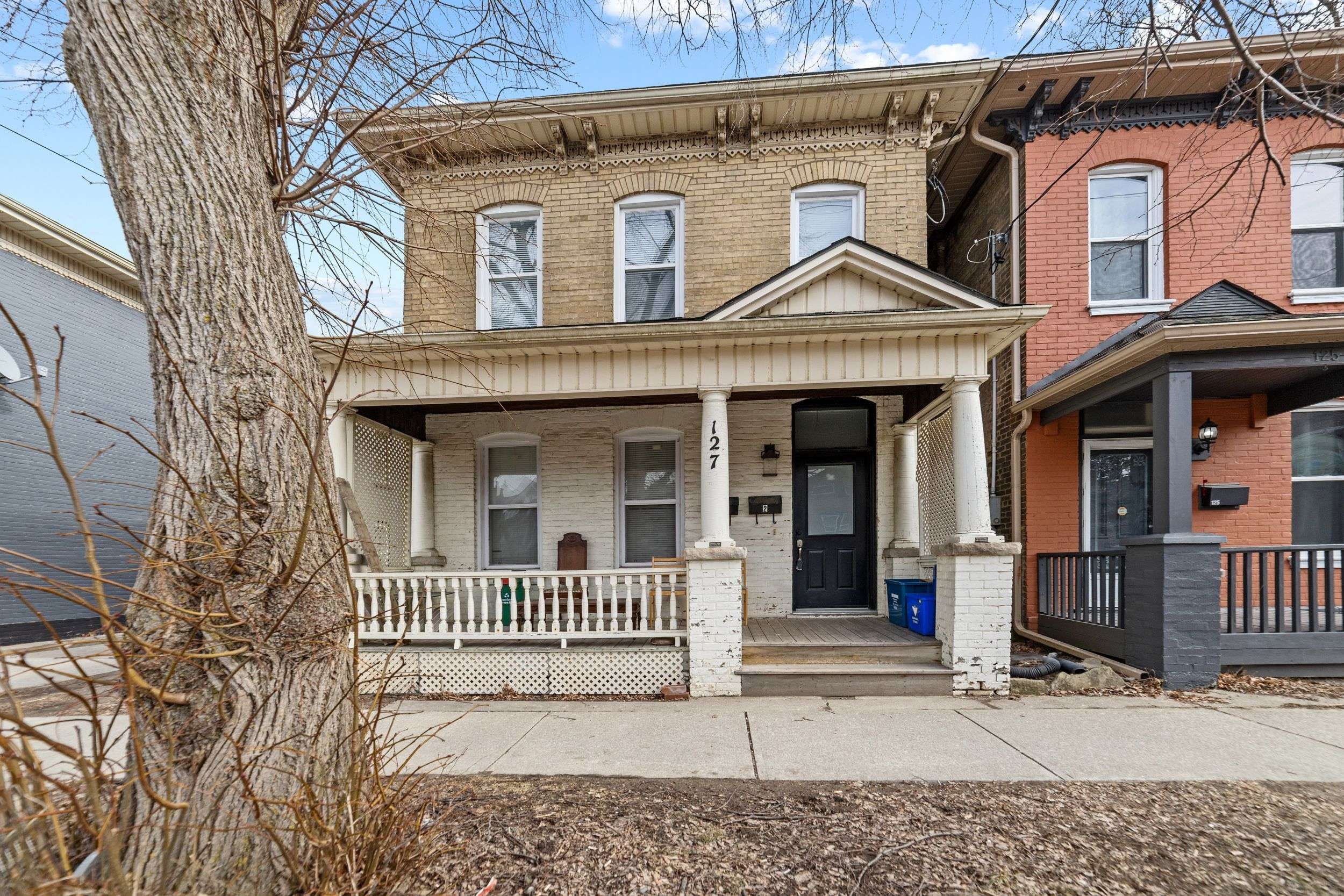Brantford, ON N3T 3G2,127 West ST