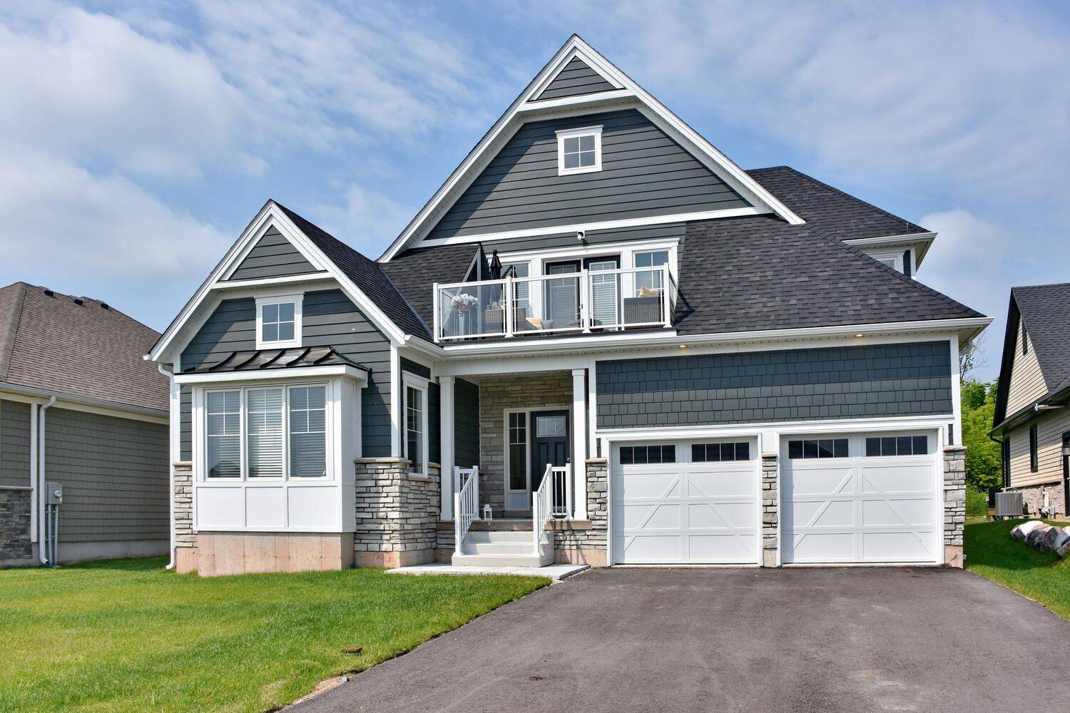 216 Snowberry LN, Georgian Bluffs, ON N0H 1S0