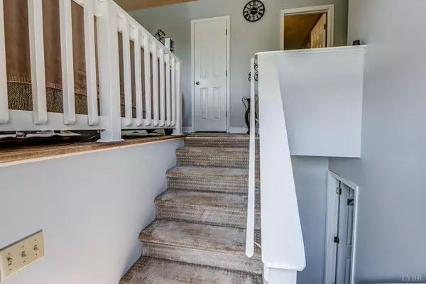 Lynchburg, VA 24503,109 Mcintosh DR