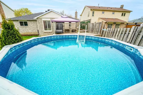 East Gwillimbury, ON L9N 1C8,11 Rosebank BLVD