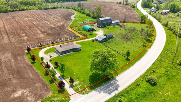 Georgian Bluffs, ON N0H 2T0,402622 Grey 17 RD