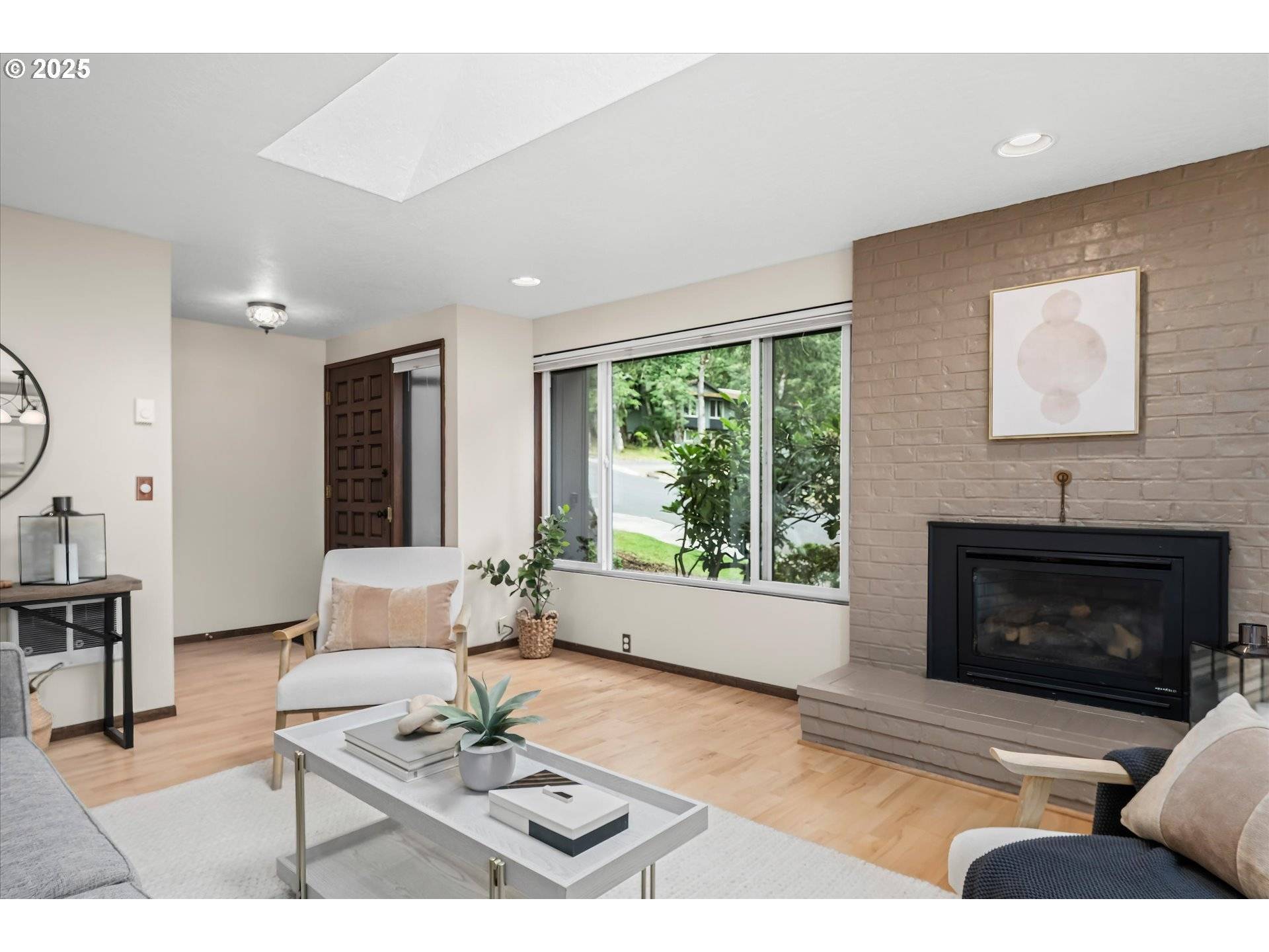 Eugene, OR 97405,161 WESTBROOK WAY