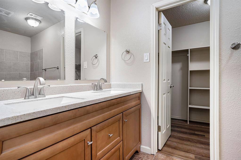 Rowlett, TX 75089,3420 Jonquil Lane