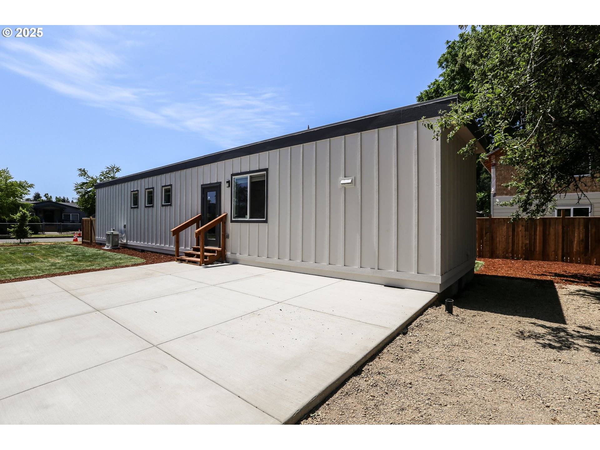 Springfield, OR 97477,116 W J ST