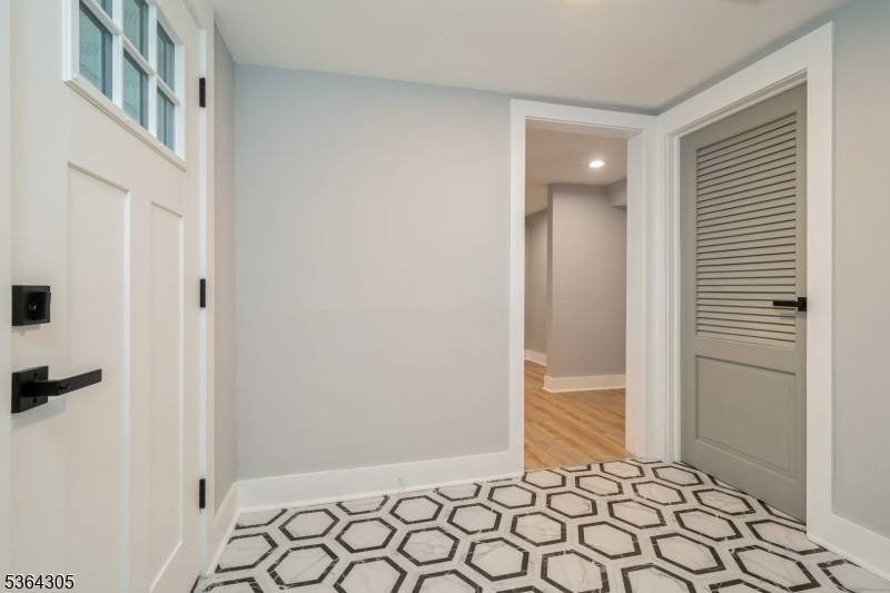 West Milford Twp., NJ 07480,9 Somerset Pl