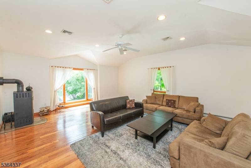 Independence Twp., NJ 07840,108 Petersburg Rd