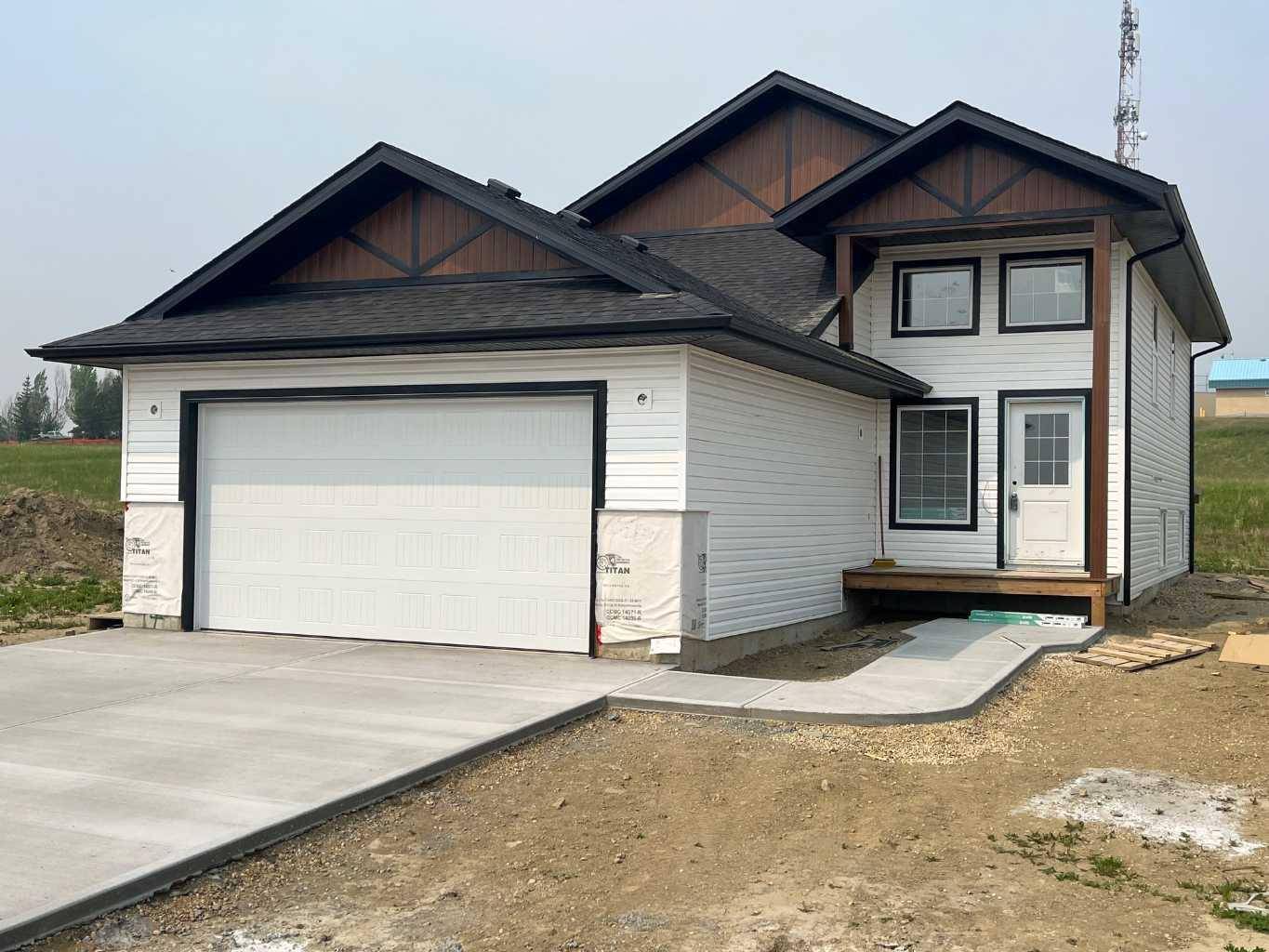 17 Craig RD, Sylvan Lake, AB T4S 0L5