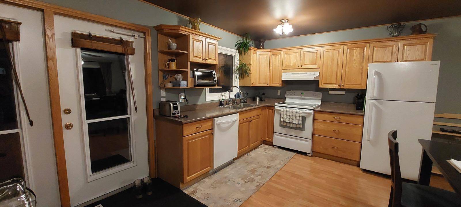 Grande Prairie, AB T8V 0B6,9707 88 AVE