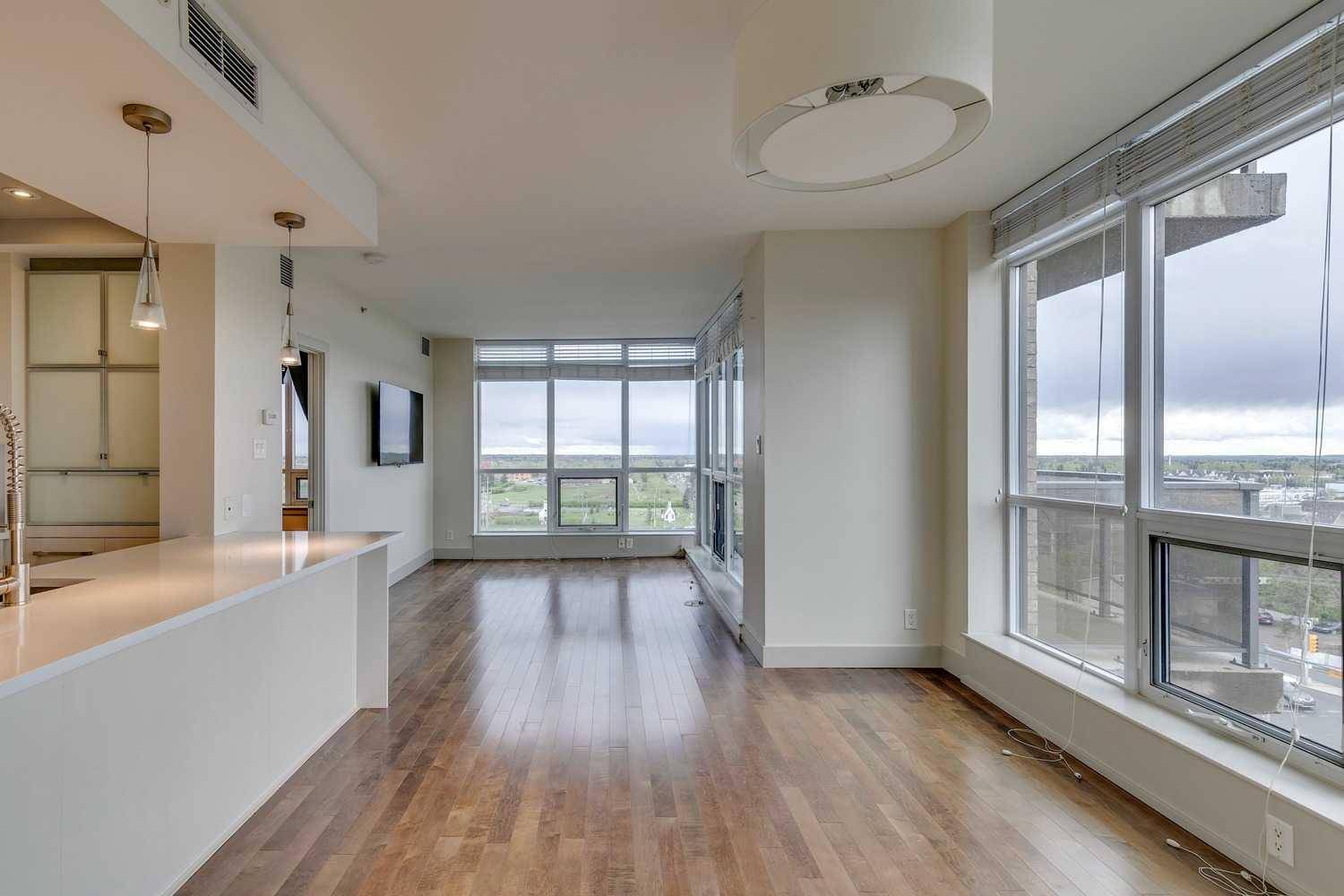 Calgary, AB T2Y0K5,10 Shawnee HL Southwest #505