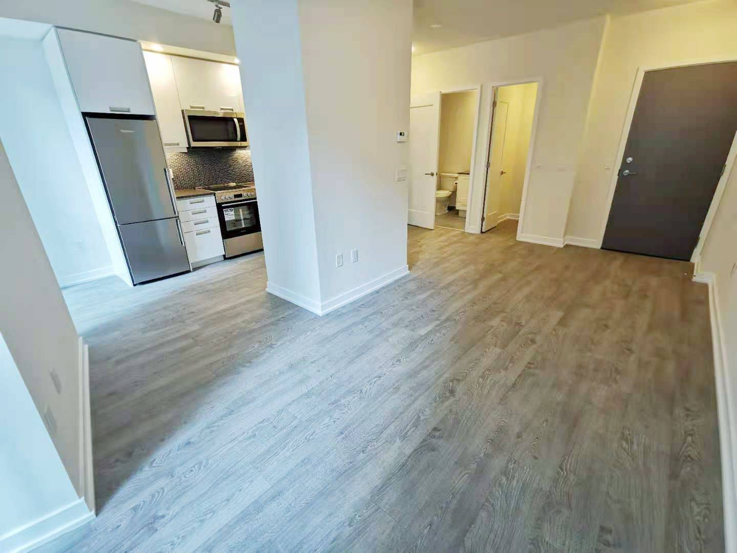 Toronto C01, ON M5V 0S6,99 John ST #406