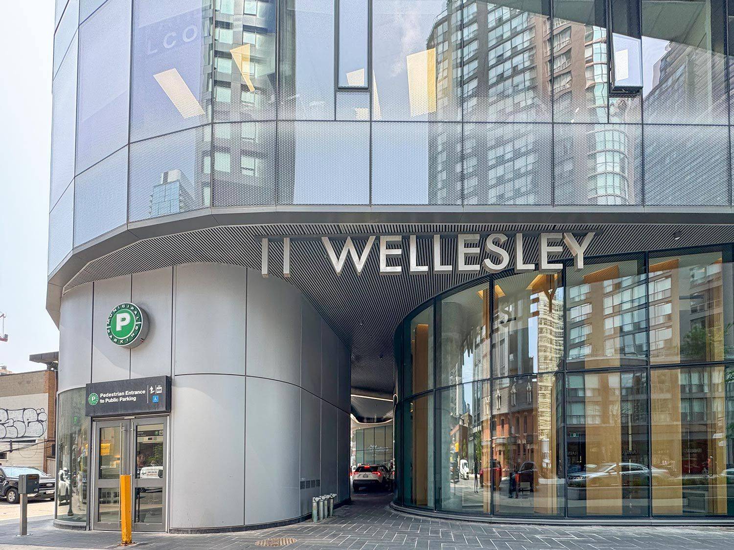Toronto C01, ON M4Y 0G4,11 Wellesley ST W #3105