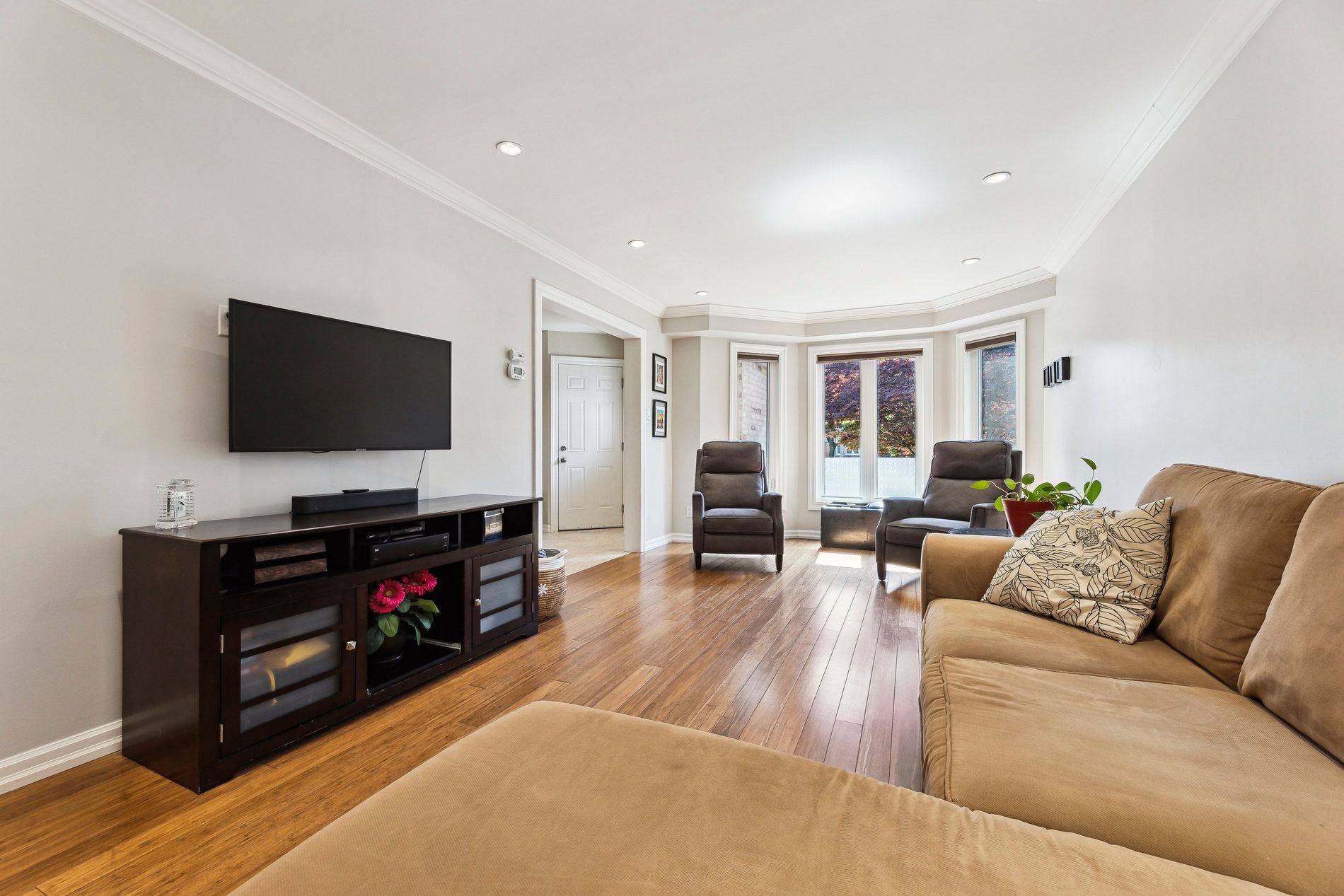 Pickering, ON L1V 5B8,1619 Deerbrook DR
