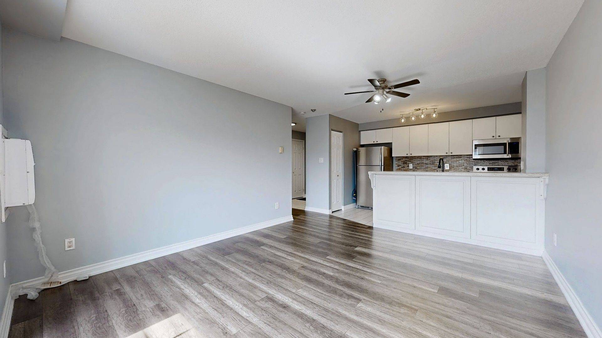 Clarington, ON L1C 5J8,87 Aspen Springs DR #207