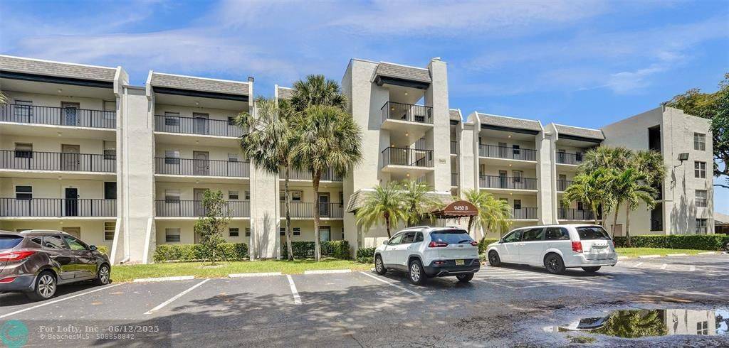 9450 Poinciana Pl #215, Davie, FL 33324