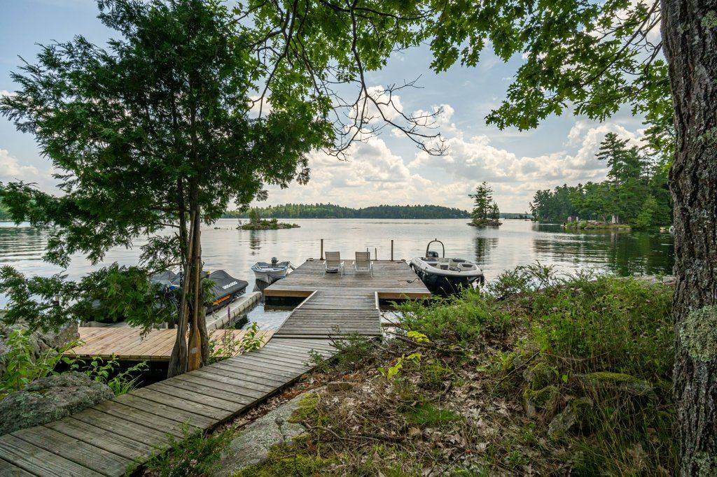 132 Island 23B N/A,  Selwyn,  ON K0L 2H0
