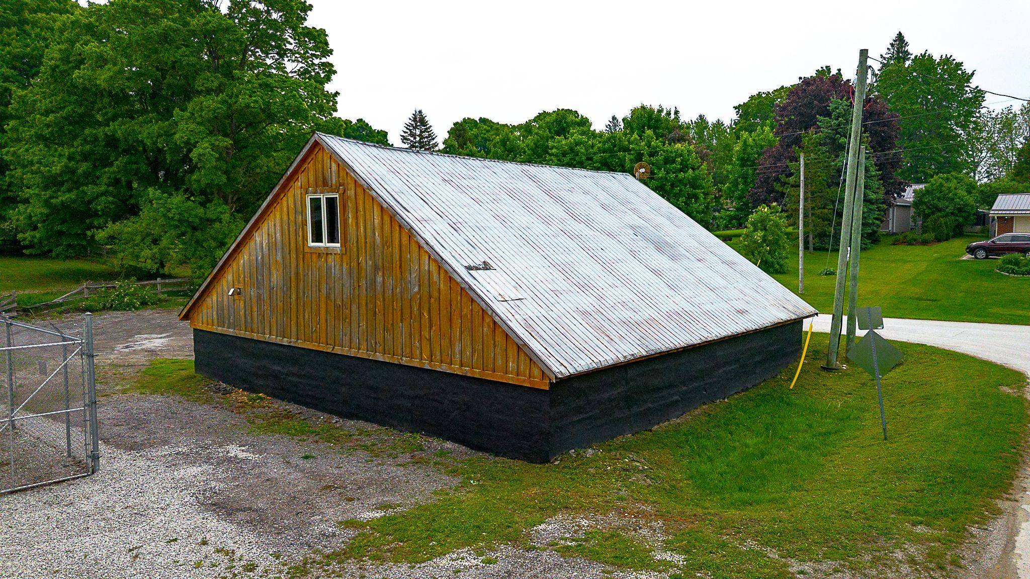 Chatsworth, ON N0H 1G0,130 Crawford ST