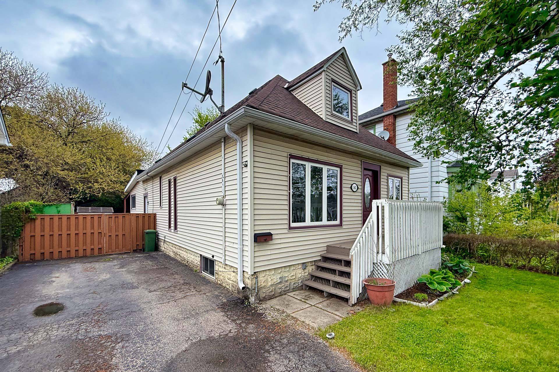 Hamilton, ON L8K 3K9,140 Walter AVE S