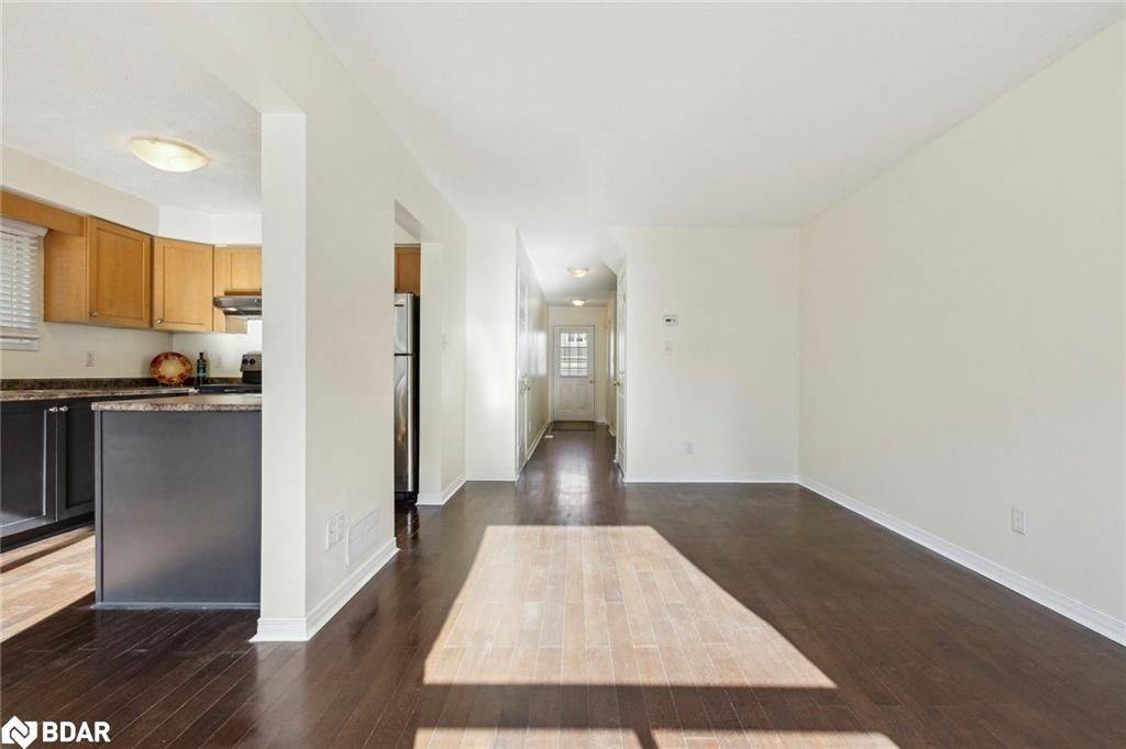 Kitchener, ON N2E 4J9,19 Isabella ST