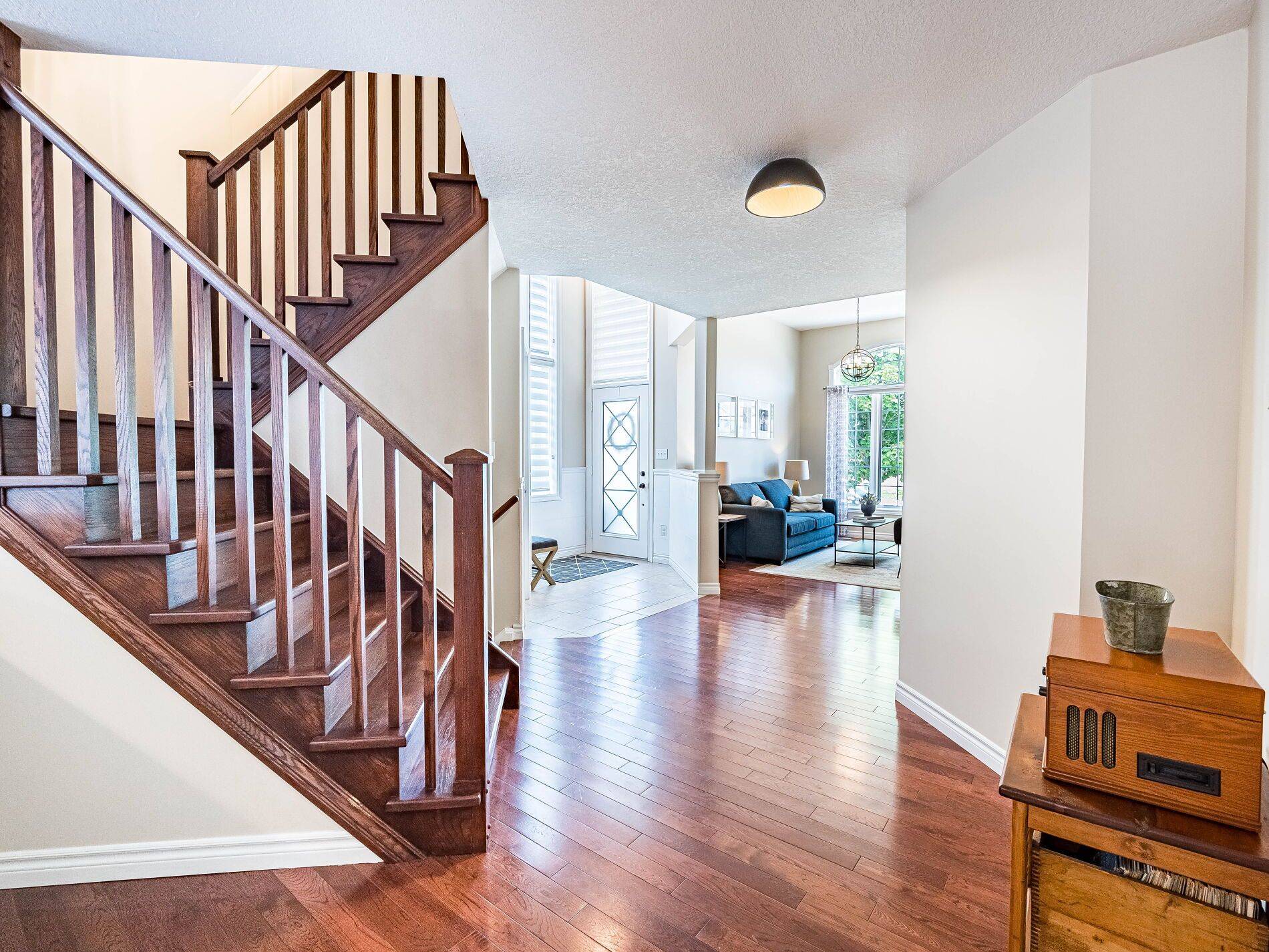 Guelph, ON N1E 0C9,19 Bowen DR