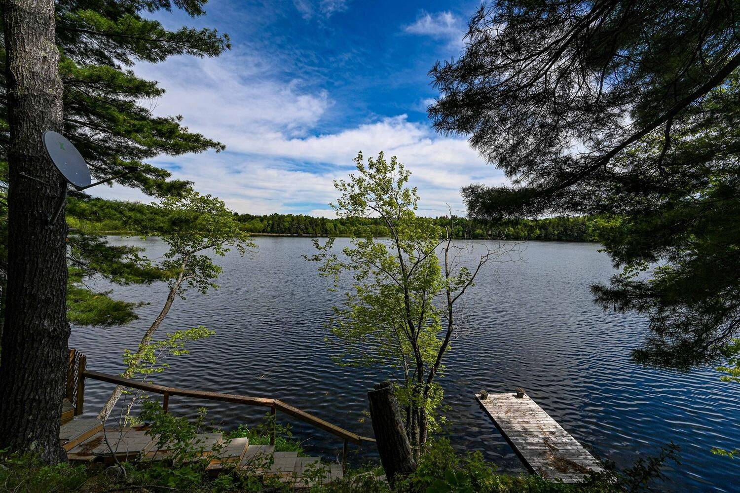 Tay Valley, ON K7H 3C9,777 Dokken RD