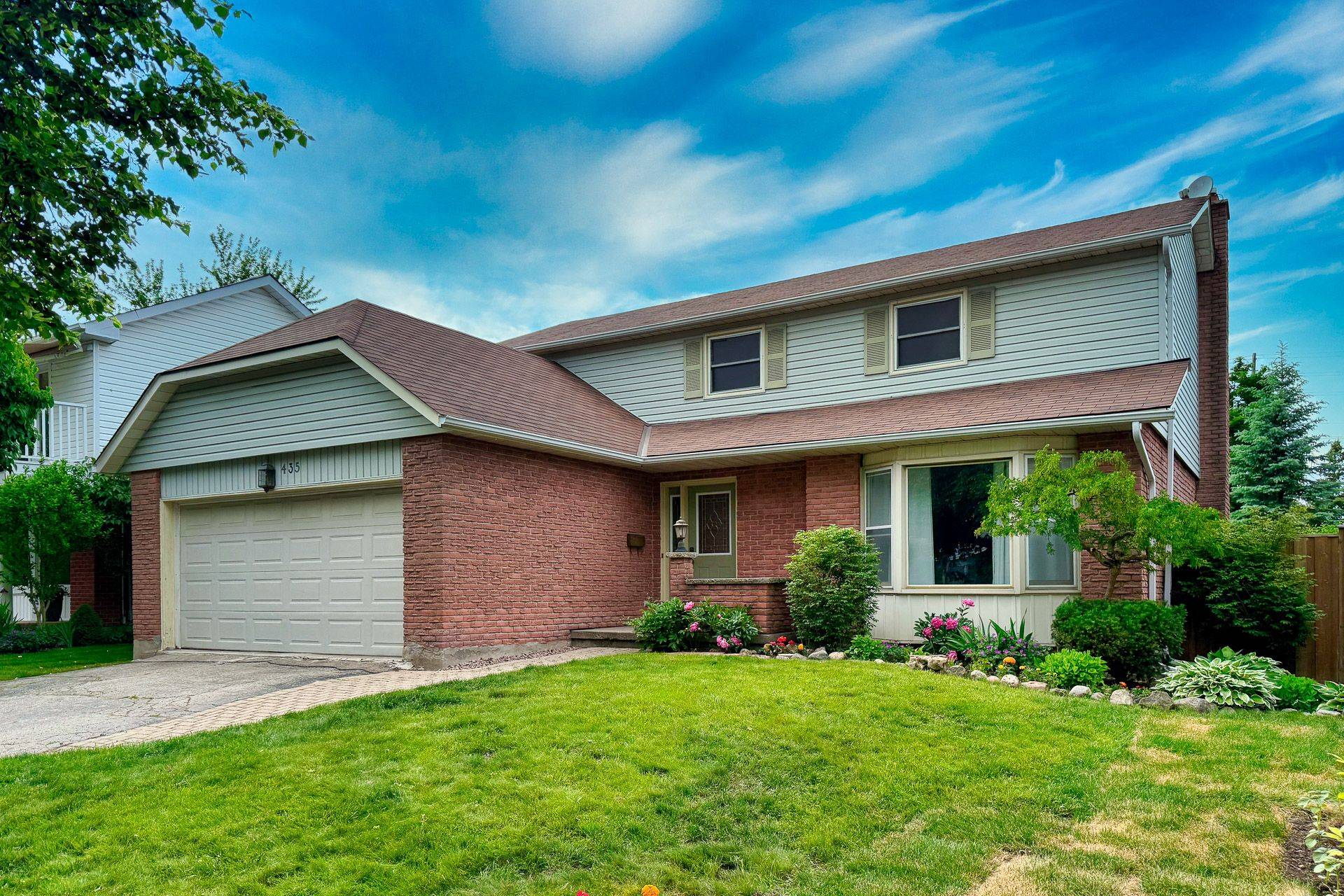 435 Stillmeadow CIR, Waterloo, ON N2L 5M1