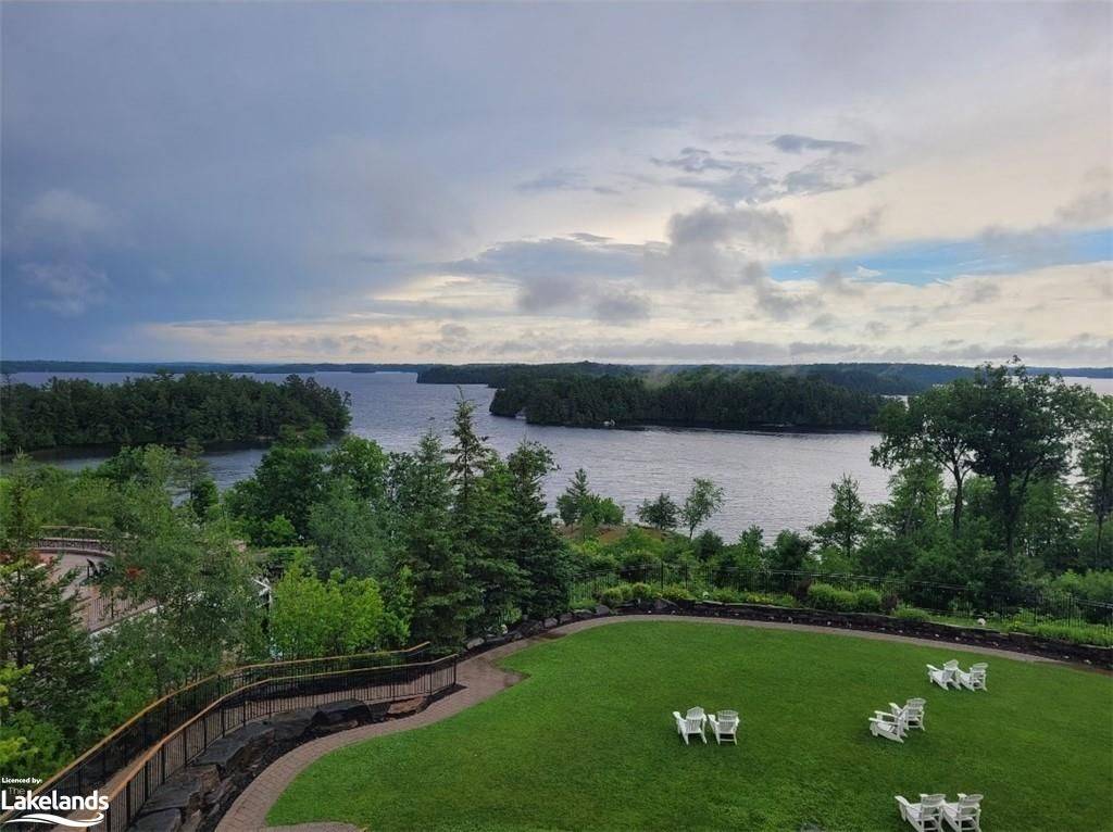 Muskoka Lakes, ON P0B 1G0,1050 PAIGNTON HOUSE RD #1337
